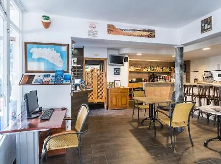 Sol Ponent فندق 2*